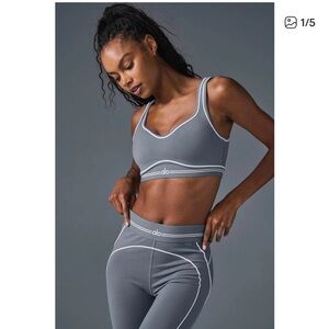 Alo airbrush heart throb set in grey/white